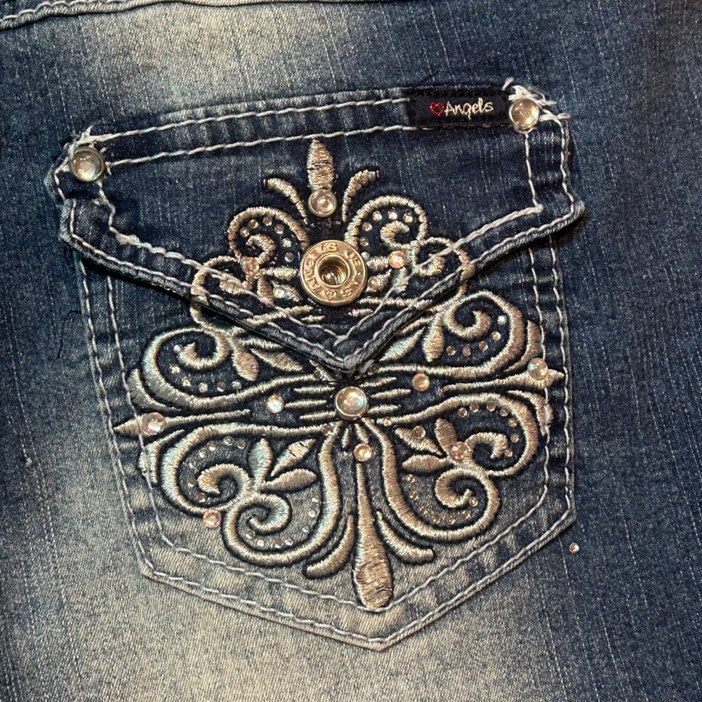Angels Forever Young Embellished Capri Jeans Medium Wash Rhinestone Size 13 - Picture 3 of 6